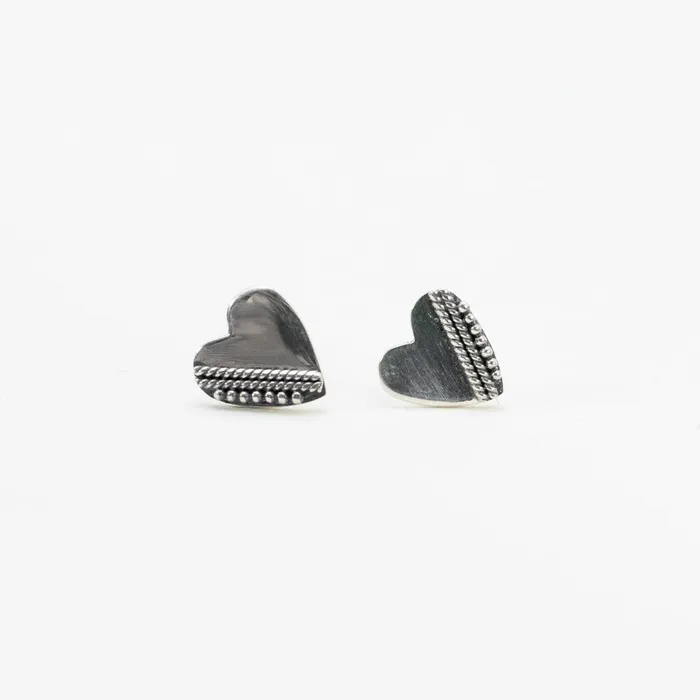 Mimi Marge Necklaces Silver Madu Heart Studs