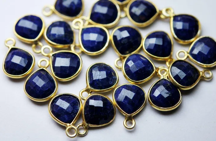 Beads Supplies USA 925 Sterling Silver VermeilDyed Natural Blue sapphire Faceted Heart Shape Connector 2 Piece Of 14mm Approx Necklaces