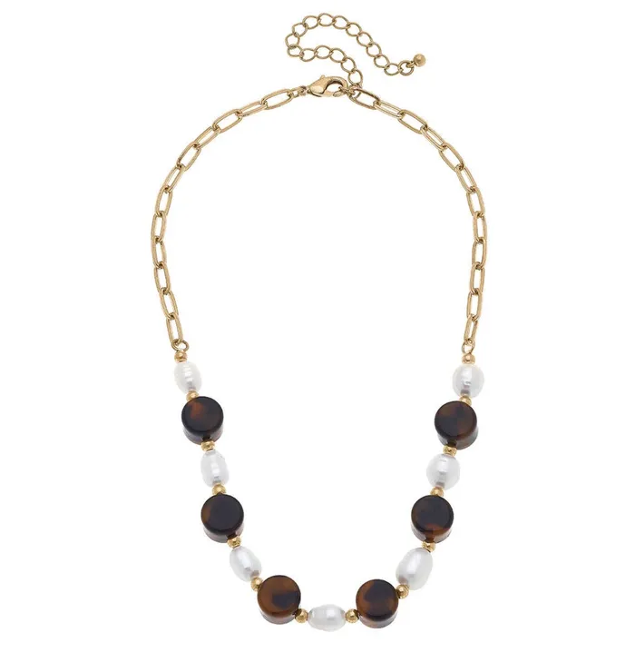 Pearls and Chicks Necklaces Resin Pearl Link Necklace